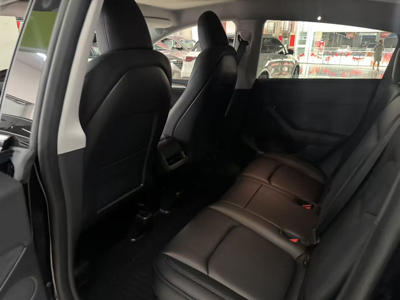 Tesla Model Y 2023 #9 Tesla Model Y 2023 car image #9