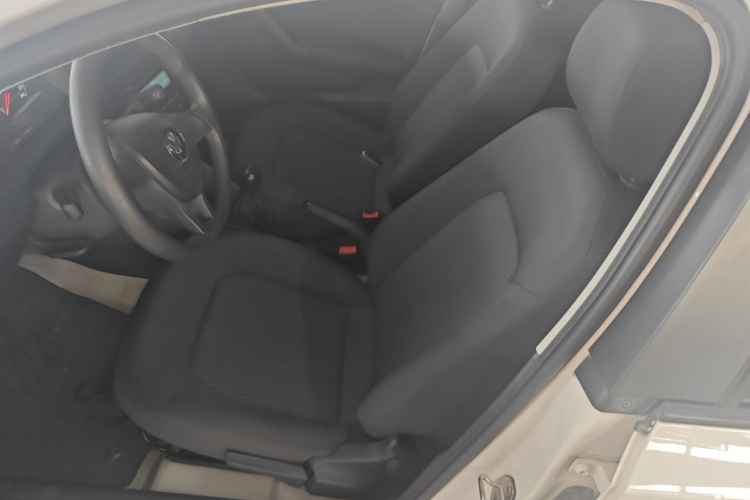 Volkswagen Santana 2018 car image #16