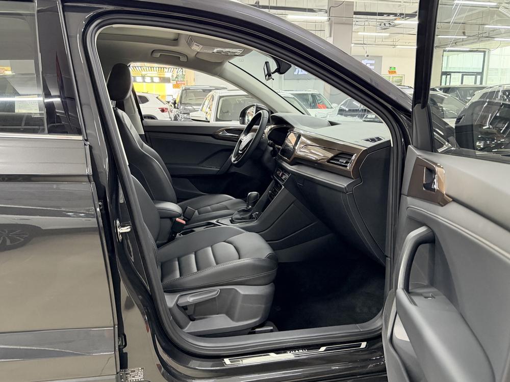 Volkswagen Tharu 2022 car image #13