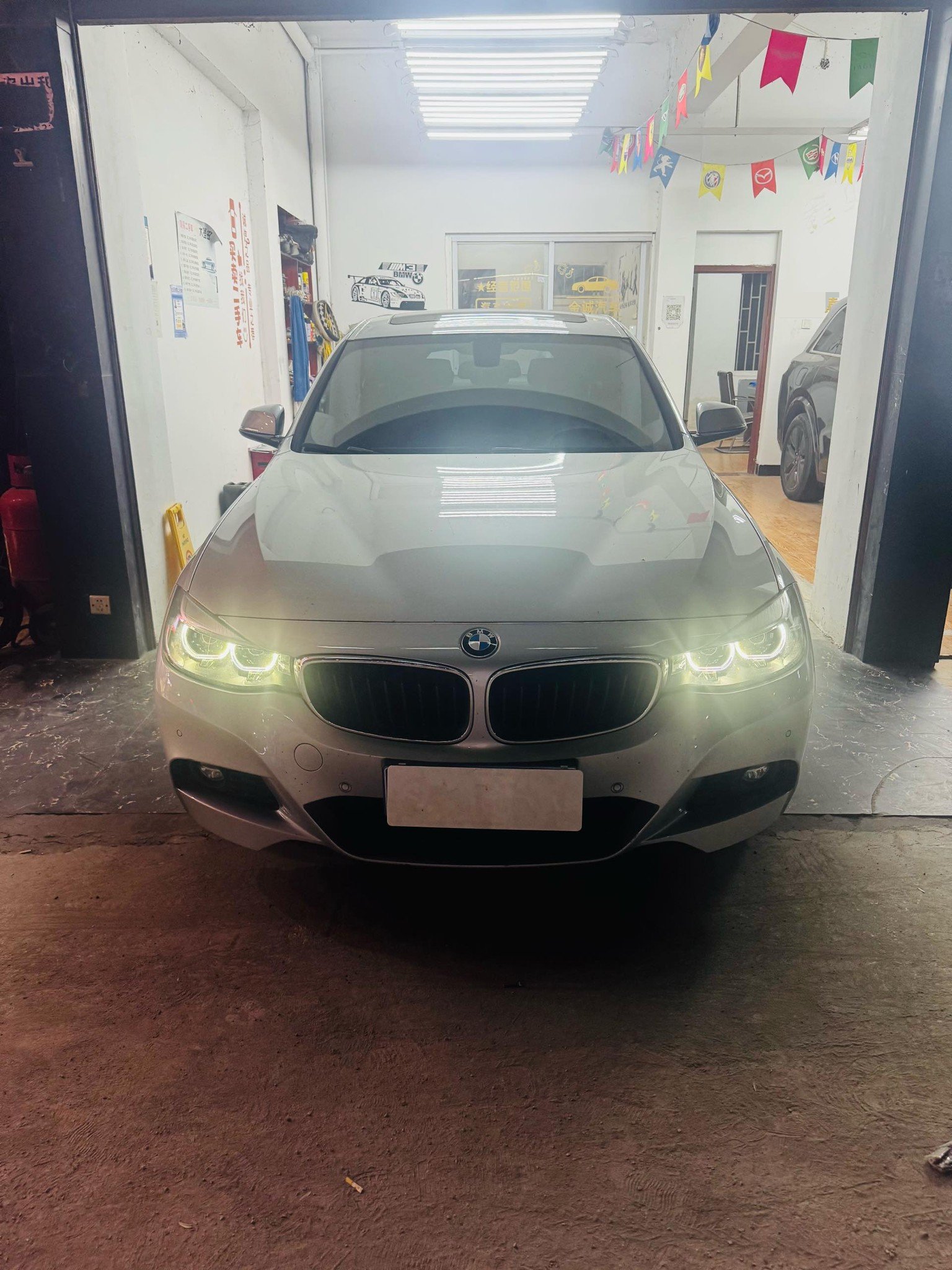 BMW 3 Series GT 2019 #2 BMW 3 Series GT 2019 car image #2