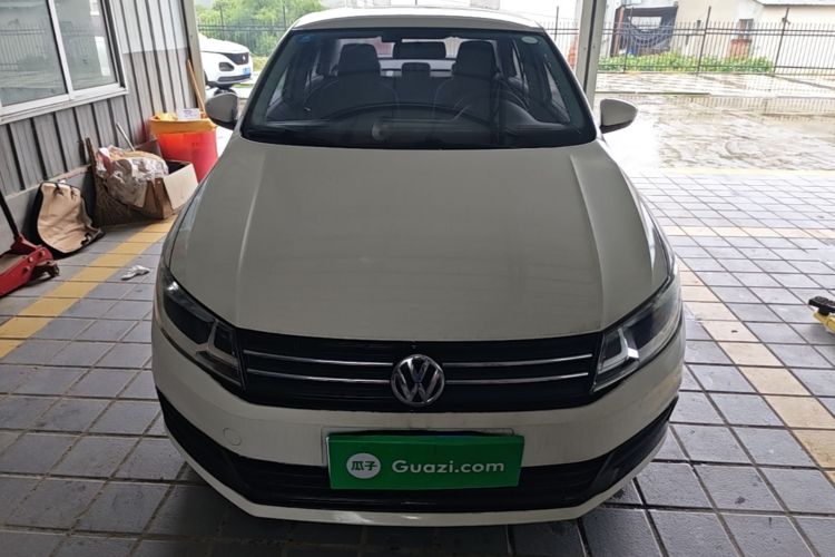 Volkswagen Santana 2017 car image #3