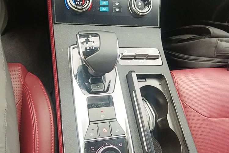 Jetour X70 PLUS 2022 car image #14