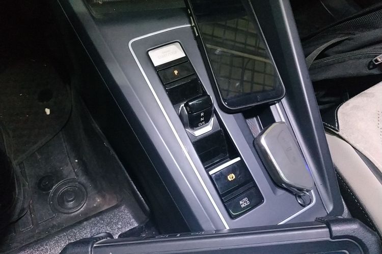 Volkswagen Golf 2022 imagem de carro #14