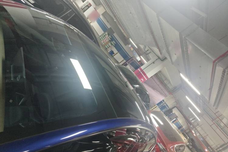 Tesla Model 3 2021 صورة سيارة #25