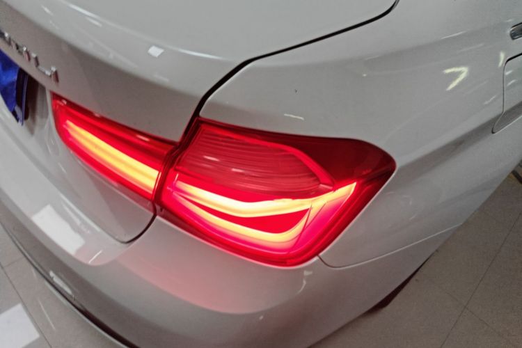 BMW 3 Series 2016 #8 BMW 3 Series 2016 car image #8