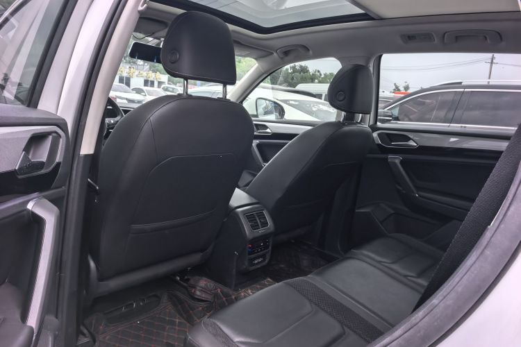 Volkswagen Golf 2017 #10 Volkswagen Golf 2017 car image #10