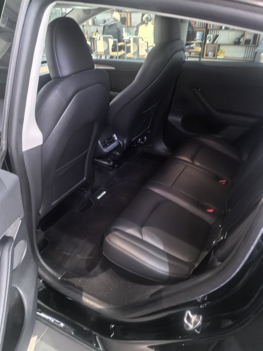 Tesla Model Y 2022 #5 Tesla Model Y 2022 immagine di auto #5