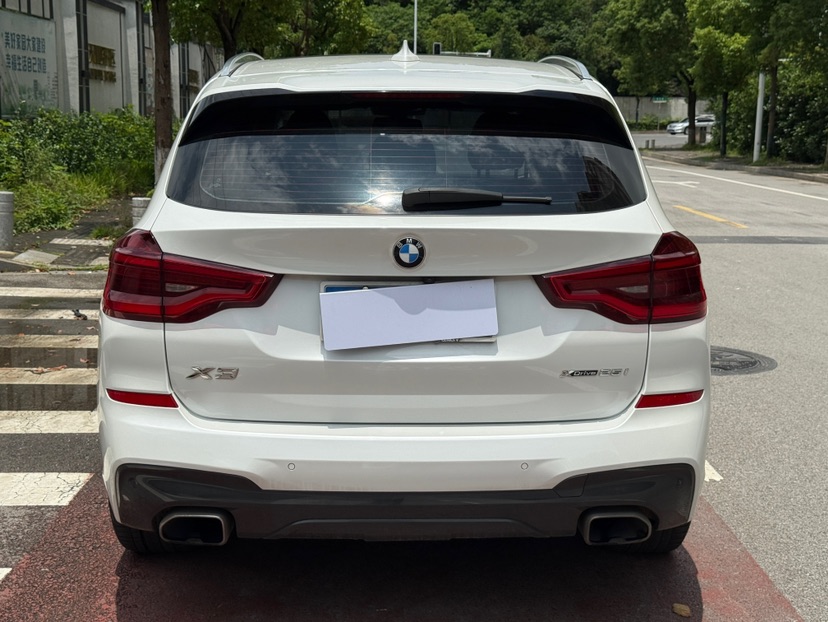 BMW X3 2018 #5 BMW X3 2018 car image #5