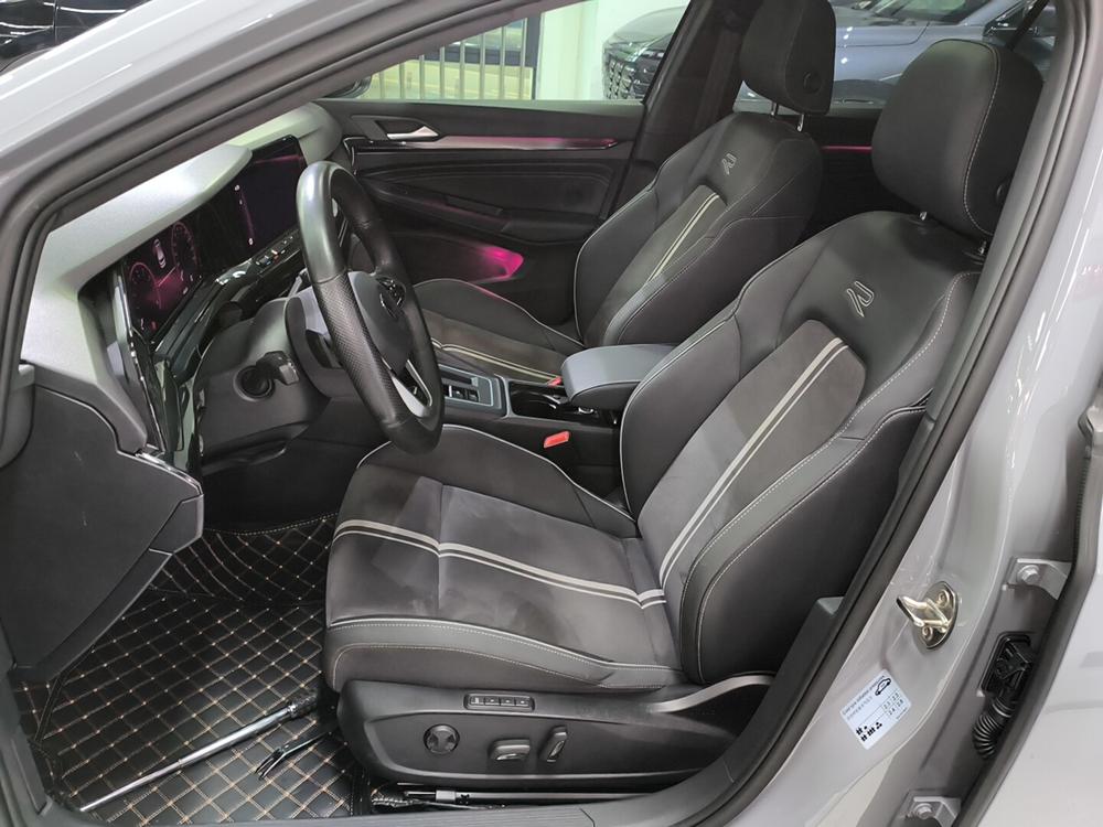 Volkswagen Golf 2024 imagen de coche #10