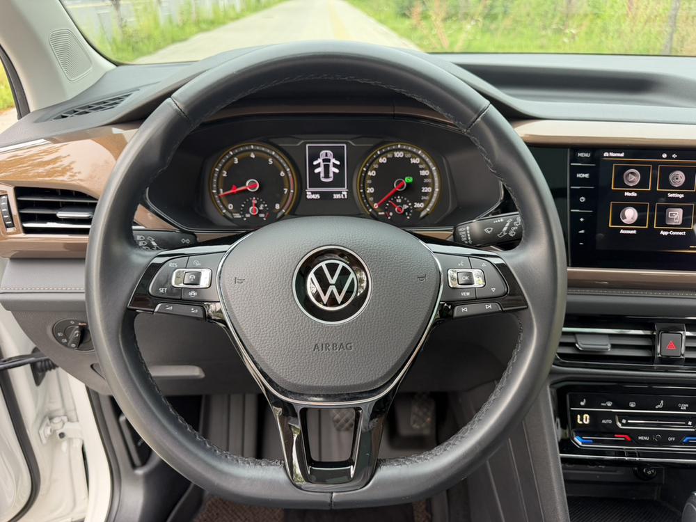 Volkswagen Tharu 2022 #21 Volkswagen Tharu 2022 car image #21