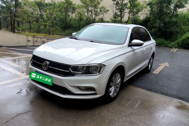 Volkswagen Bora 2017 car image #2