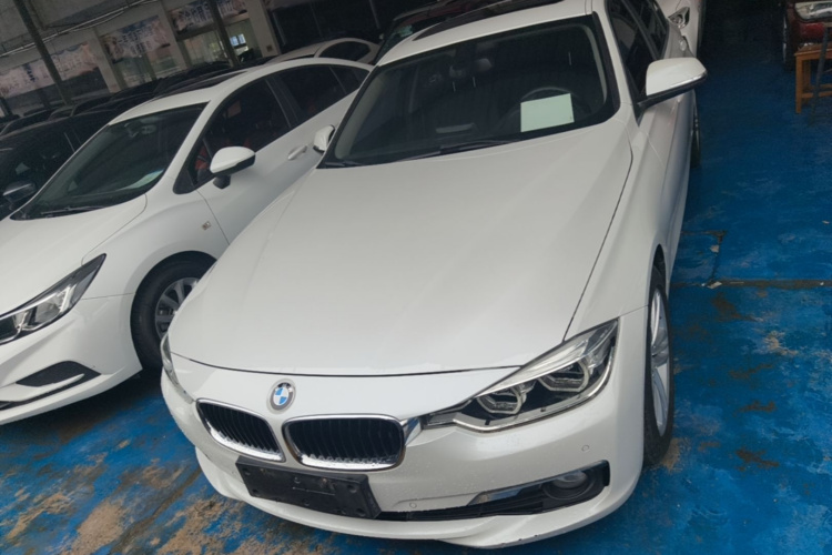 BMW 3 Series 2017 car image #3