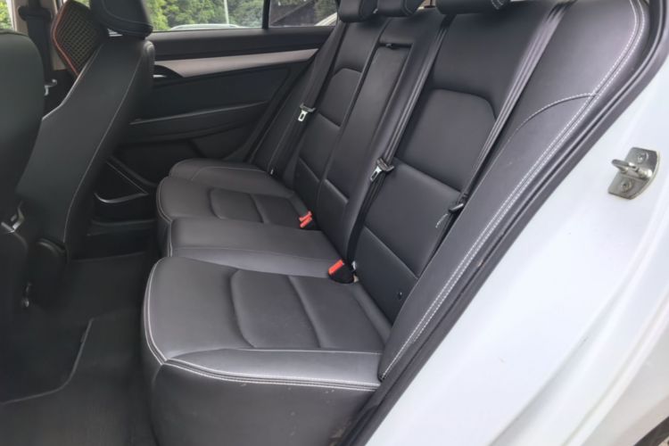 GEELY Emgrand 2018 car image #17