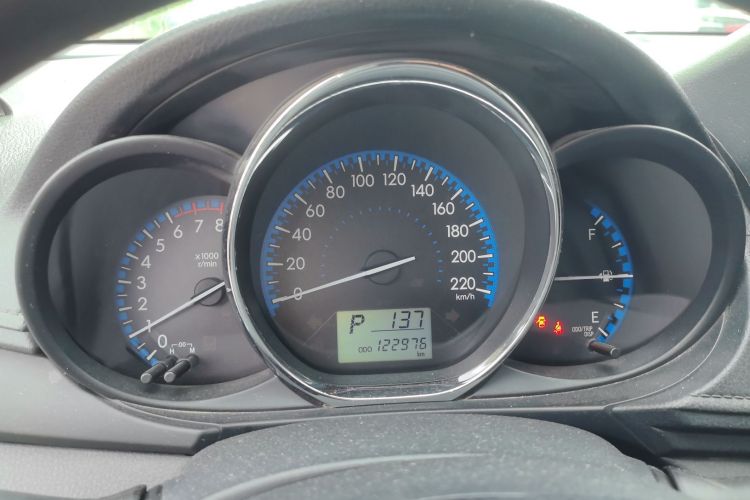 Toyota Vios 2017 #12 Toyota Vios 2017 car image #12
