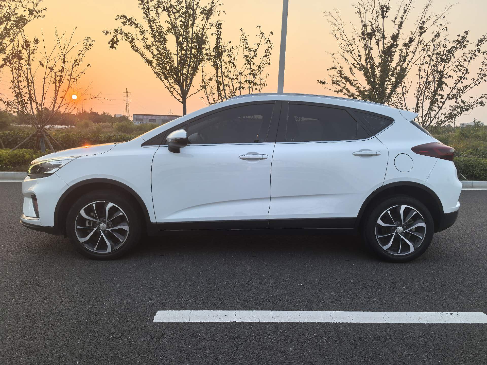GEELY Emgrand GS 2020 #3 GEELY Emgrand GS 2020 immagine di auto #3
