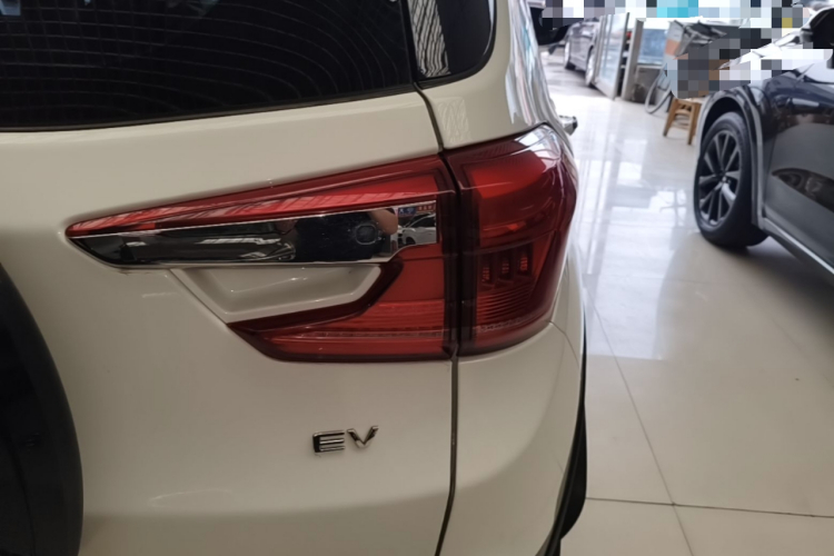 BYD Yuan New Energy 2020 #8 BYD Yuan New Energy 2020 car image #8