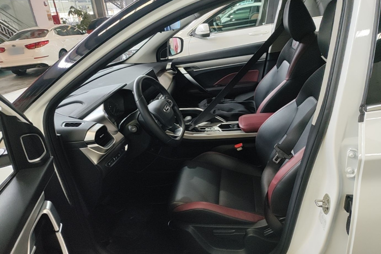GEELY Coolray 2022 car image #15