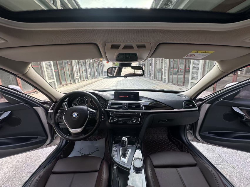 BMW 3 Series 2018 #6 BMW 3 Series 2018 car image #6
