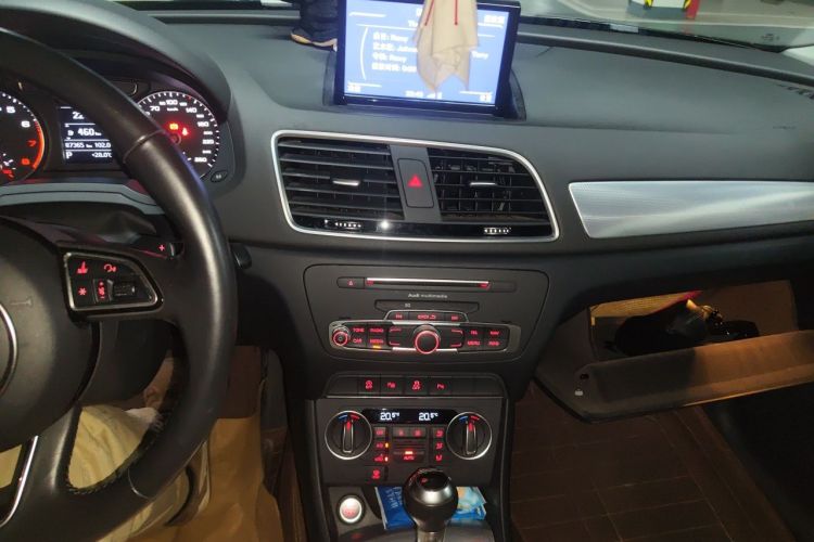 Audi Q3 2016 #13 Audi Q3 2016 car image #13