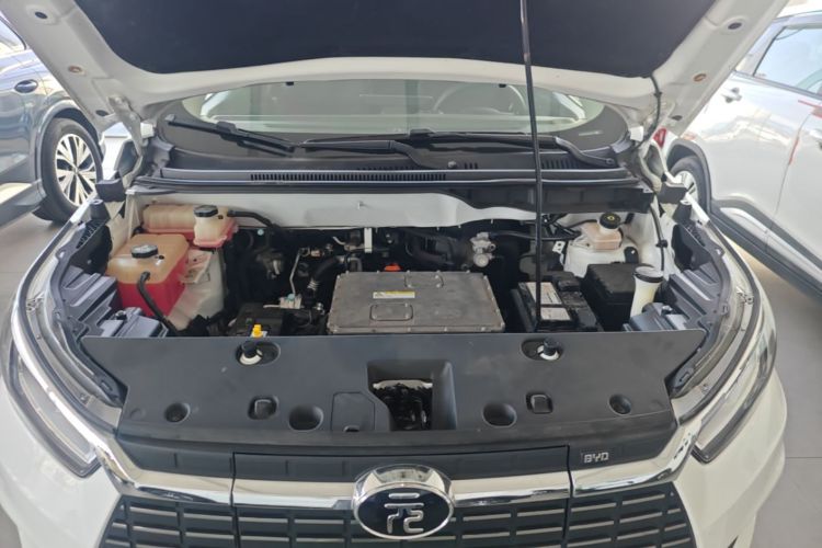BYD Yuan New Energy 2019 immagine di auto #20