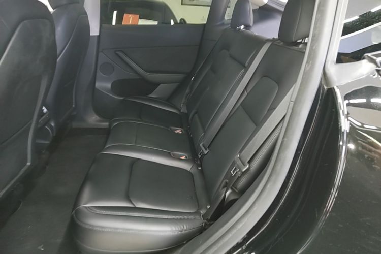 Tesla Model Y 2023 #17 Tesla Model Y 2023 car image #17
