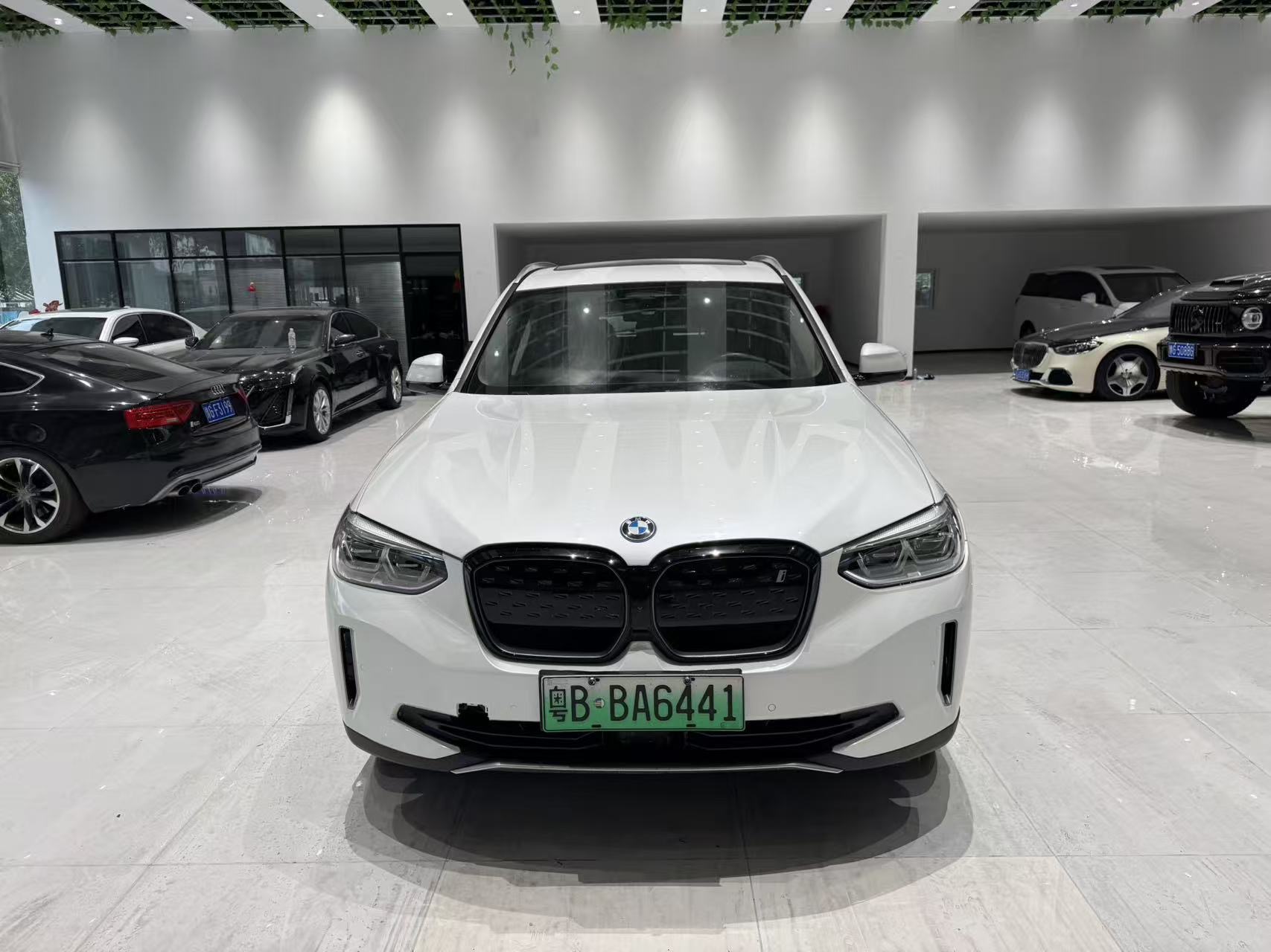 BMW iX3 2021 #2 BMW iX3 2021 car image #2
