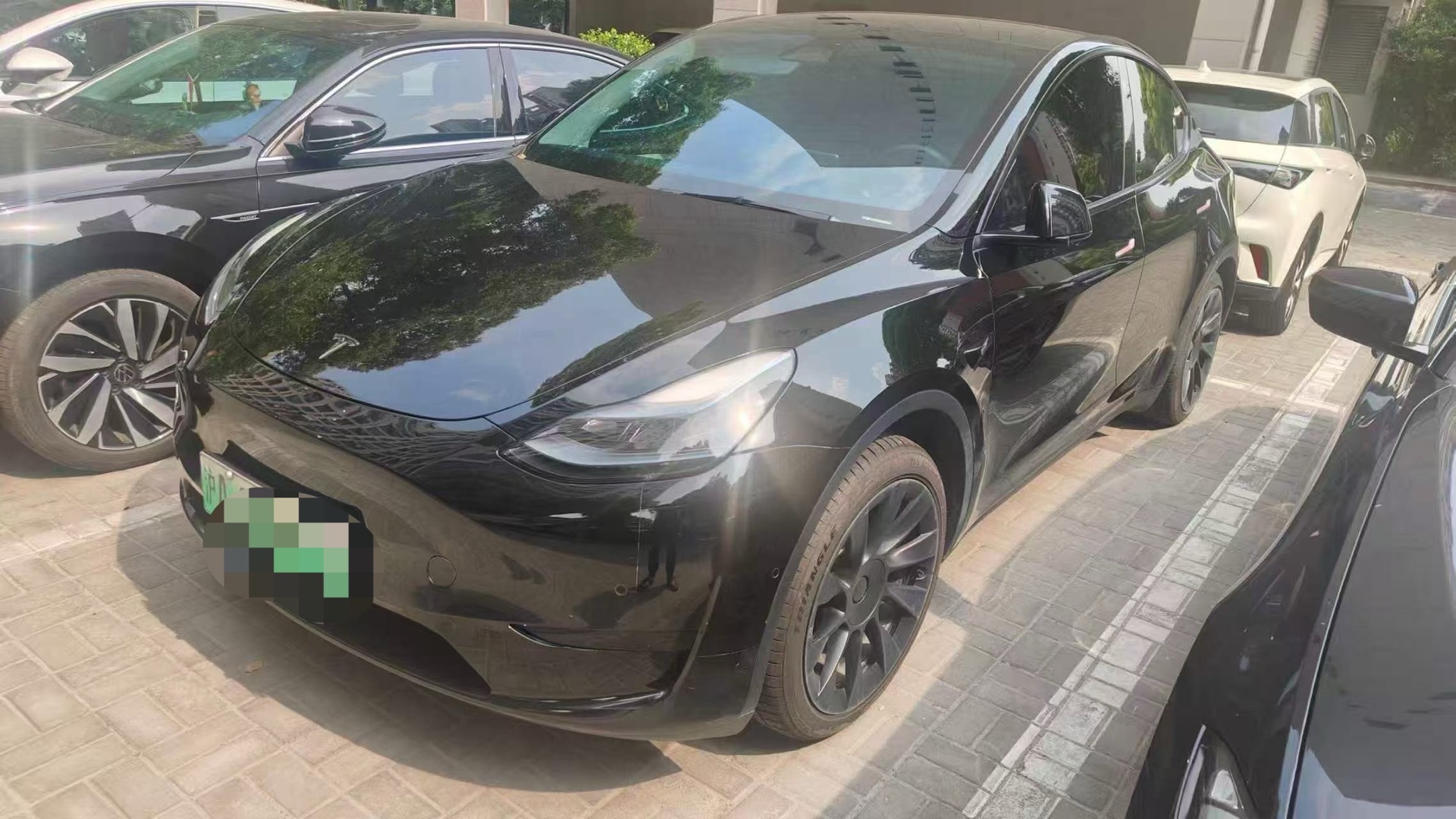 Tesla Model Y 2023 Tesla Model Y 2023 car image