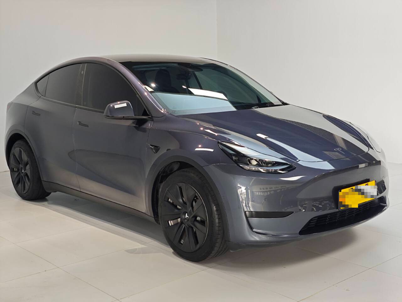 Tesla Model Y 2022 car image #5