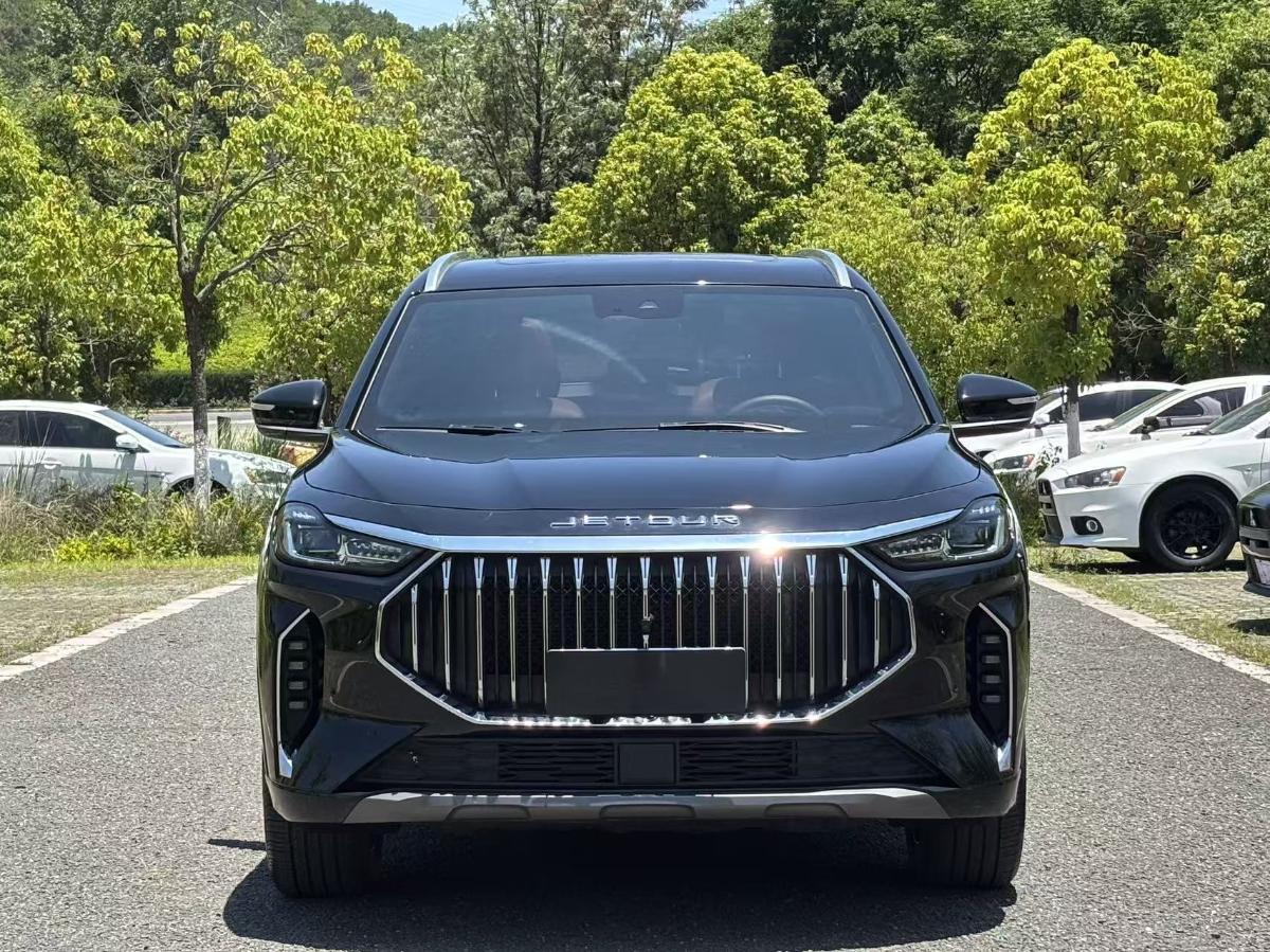 Jetour X70 PLUS 2023 car image #2