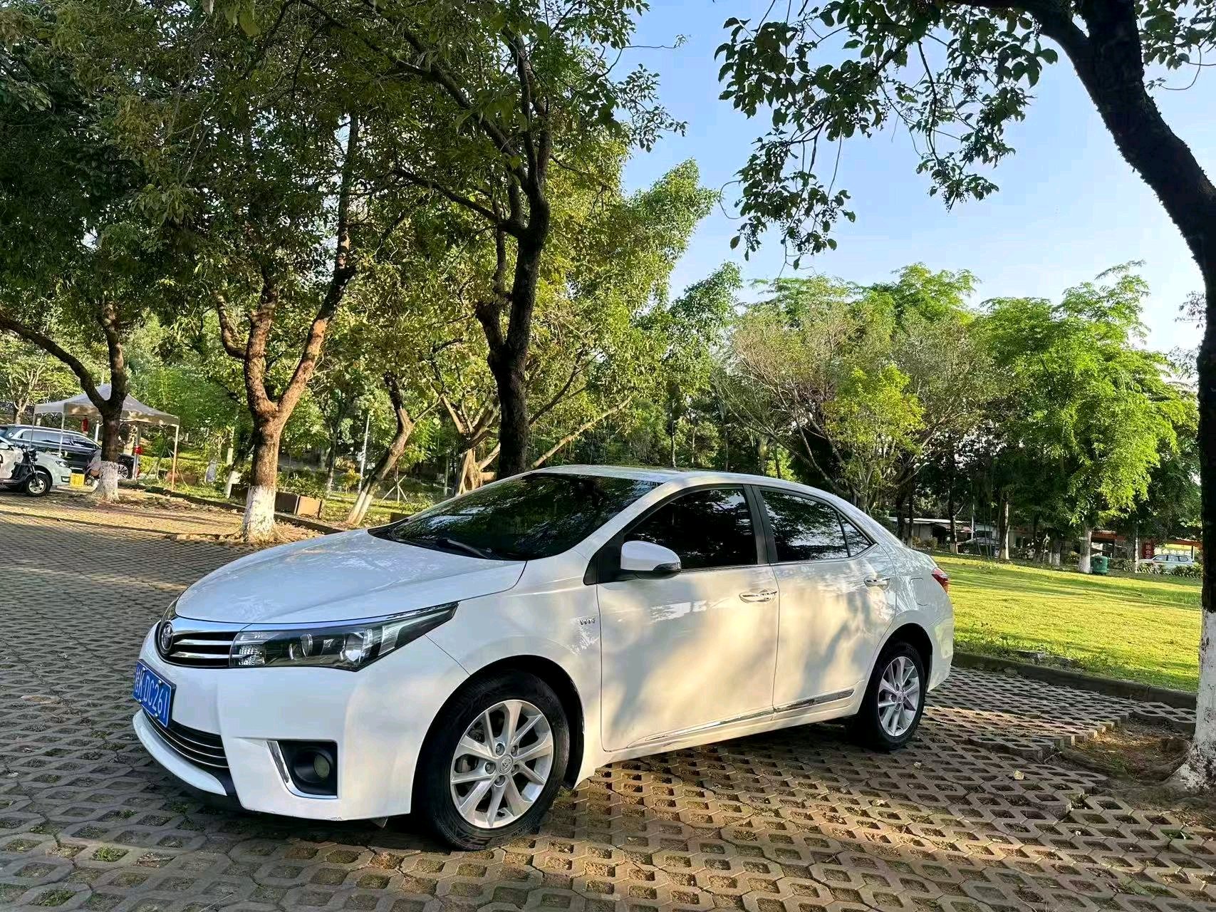 Toyota Corolla 2014 Toyota Corolla 2014 car image