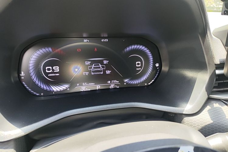 GEELY Emgrand 2024 #16 GEELY Emgrand 2024 car image #16