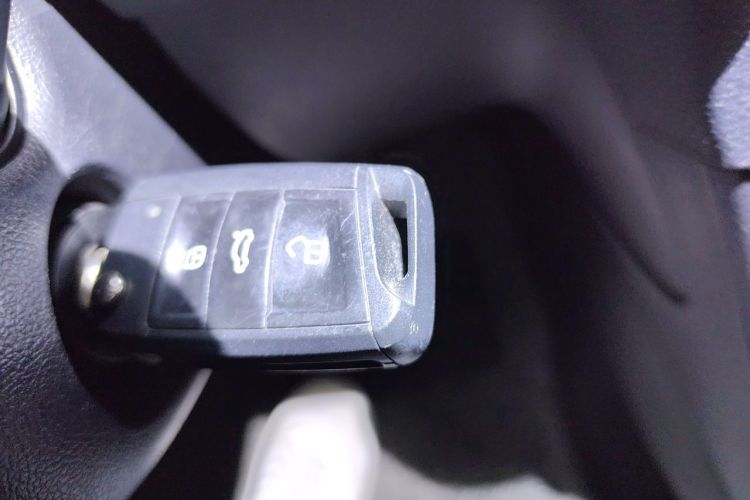 Volkswagen Golf 2015 car image #11
