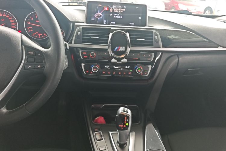 BMW 3 Series 2017 #13 BMW 3 Series 2017 car image #13