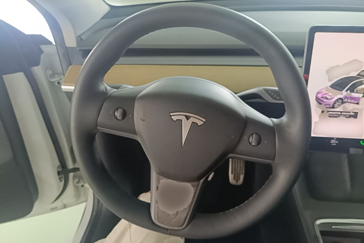 Tesla Model Y 2022 #11 Tesla Model Y 2022 car image #11