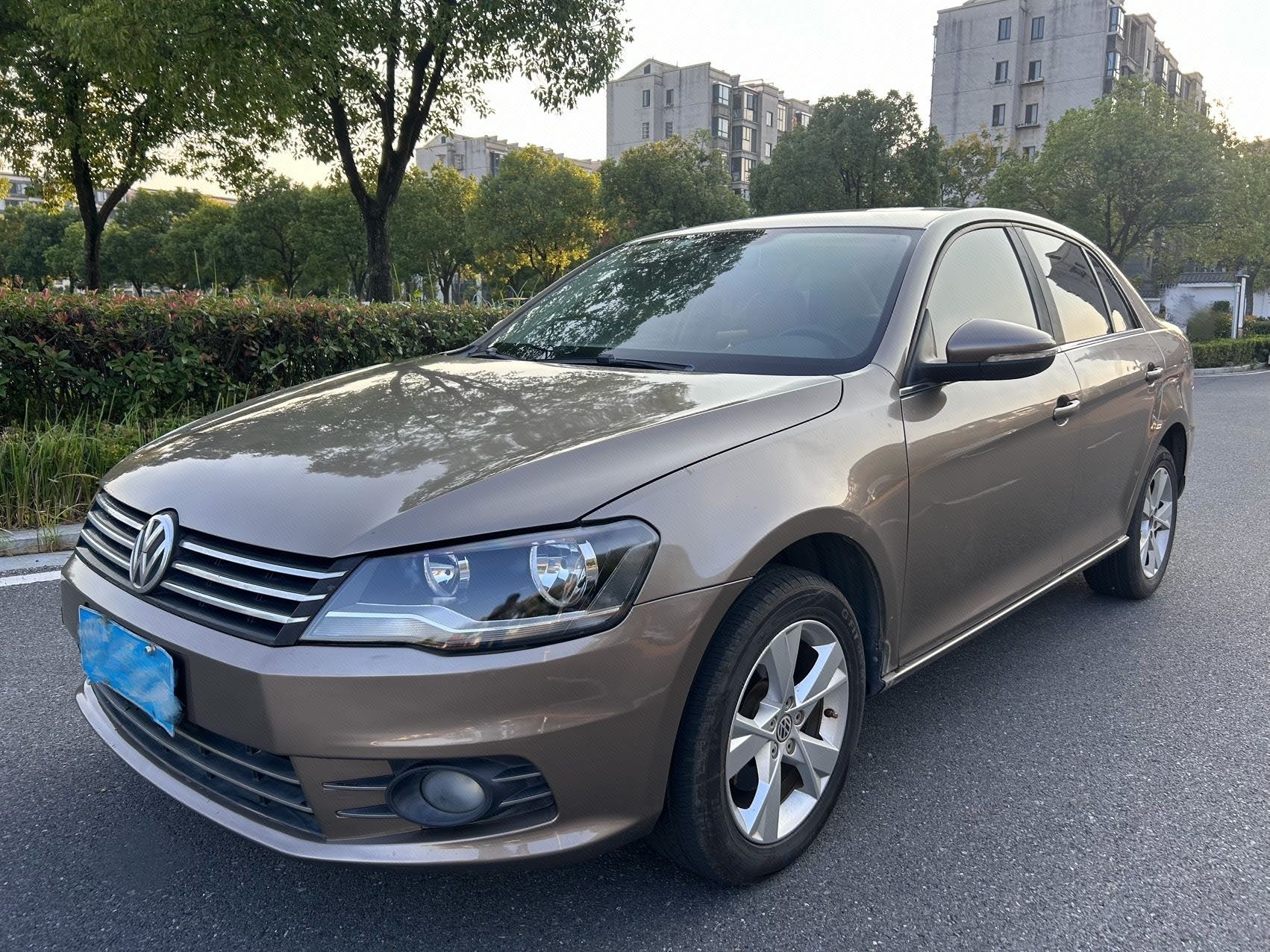 Volkswagen Bora 2014 car image 