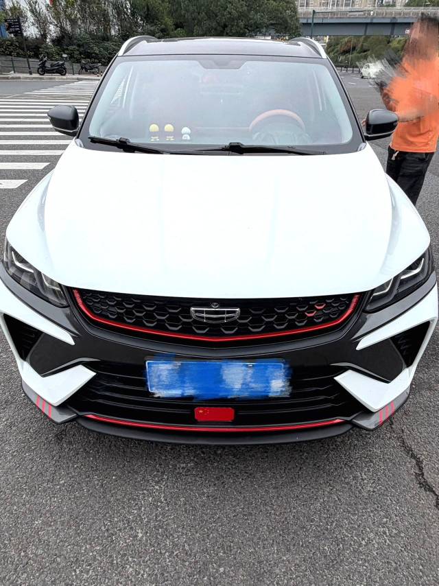GEELY Coolray 2023 #2 GEELY Coolray 2023 car image #2