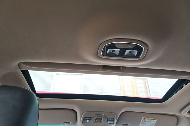 GEELY Emgrand 2019 #18 GEELY Emgrand 2019 car image #18