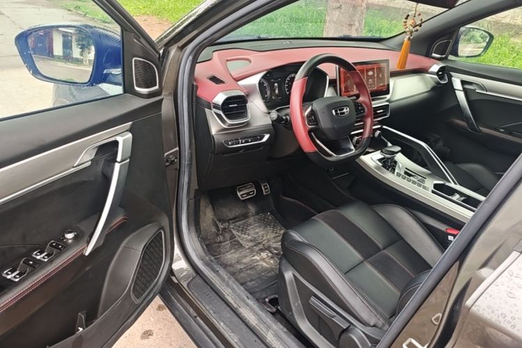 GEELY Coolray 2022 car image #16