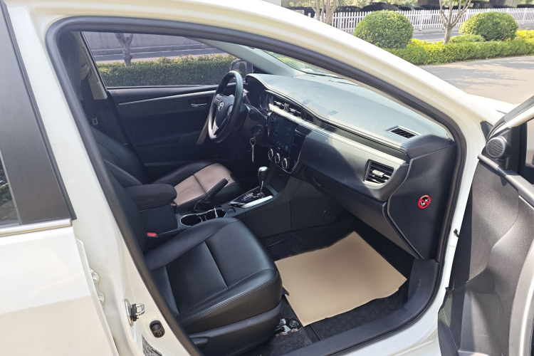 Toyota Corolla 2017 car image #23