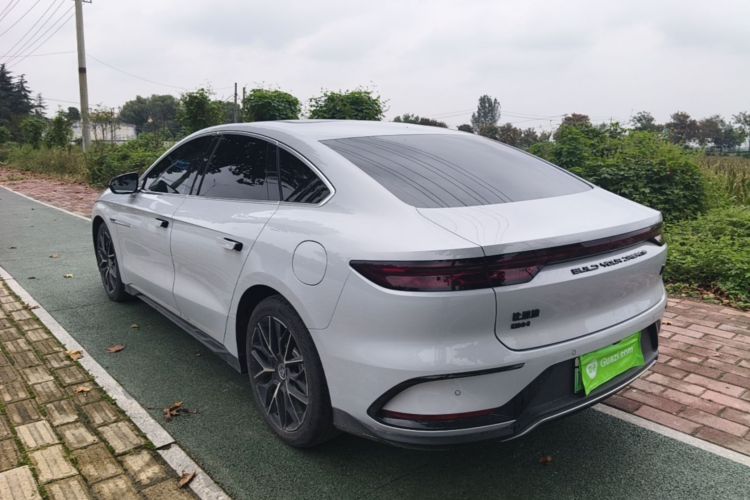 BYD Han 2024 immagine di auto #5