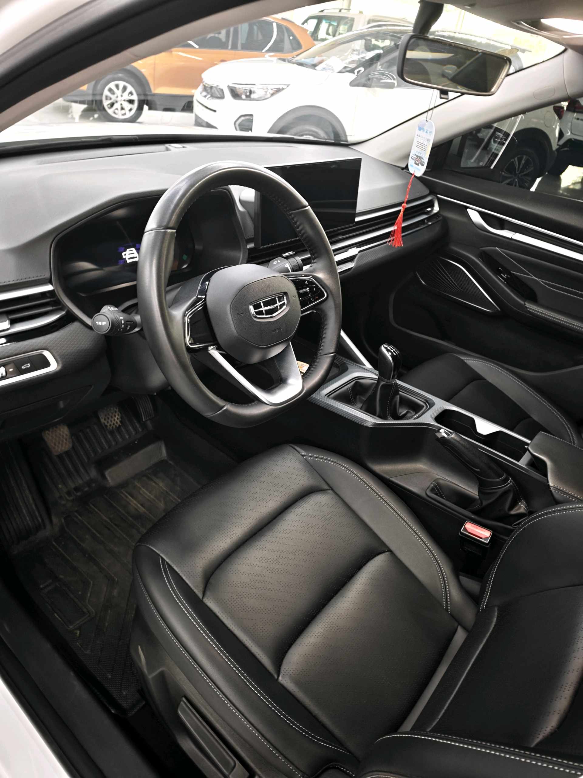GEELY Emgrand 2024 #5 GEELY Emgrand 2024 car image #5