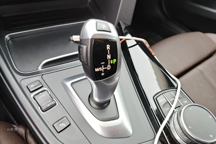 BMW 3 Series 2018 #16 BMW 3 Series 2018 car image #16