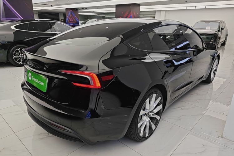 Tesla Model 3 2023 car image #7
