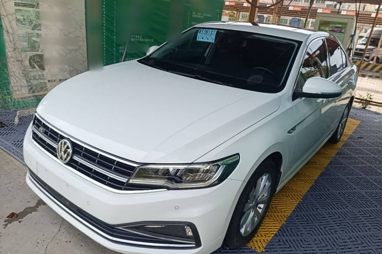 Volkswagen Bora 2019 изображение автомобиля #2