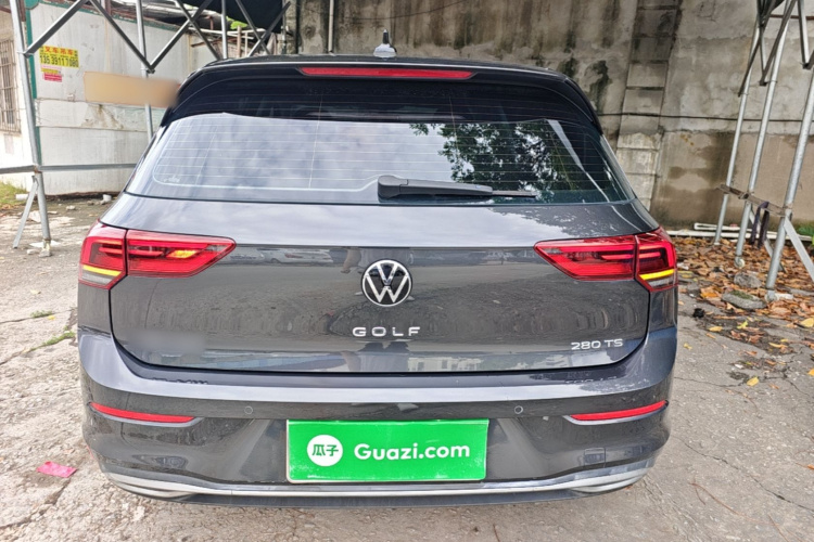 Volkswagen Golf 2022 car image #6