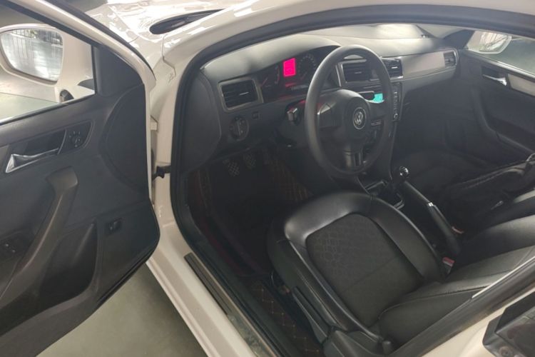 Volkswagen Santana 2016 car image #16