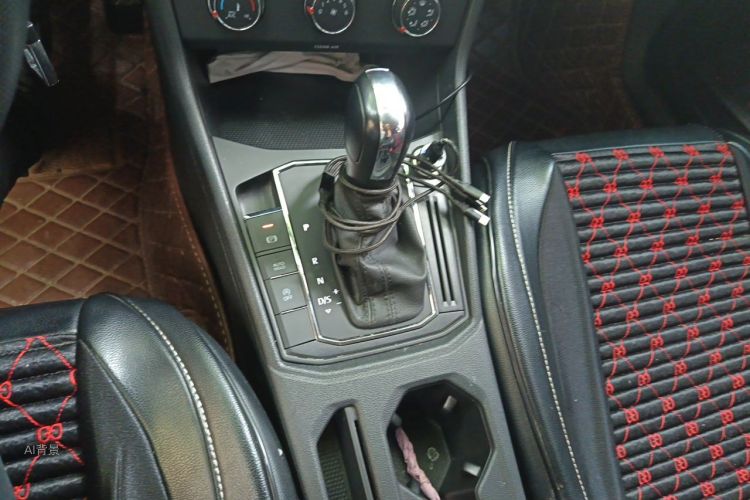 Volkswagen Lavida 2019 car image #16