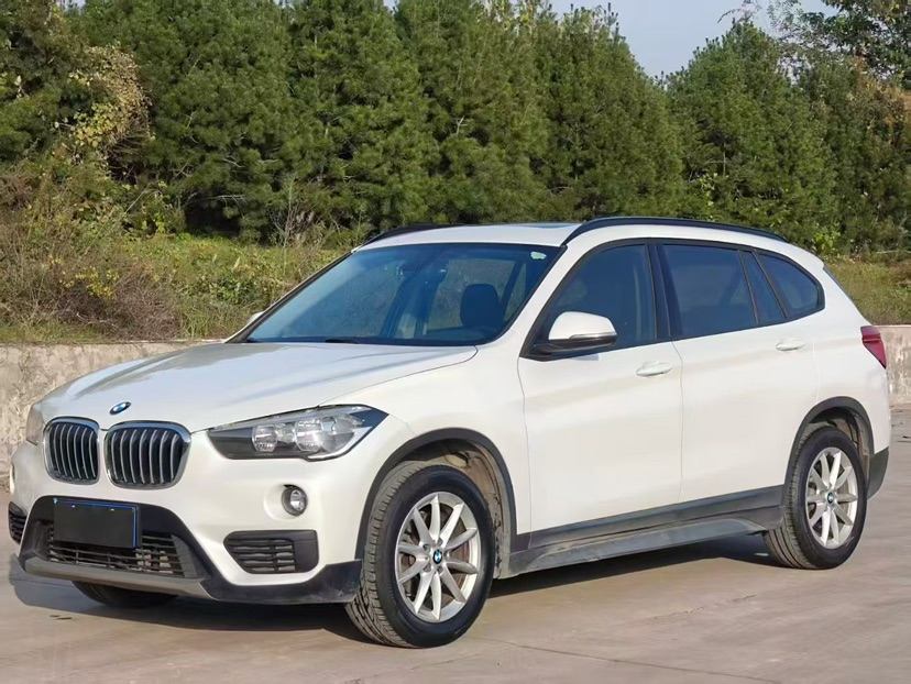 BMW X1 2018 #3 BMW X1 2018 car image #3