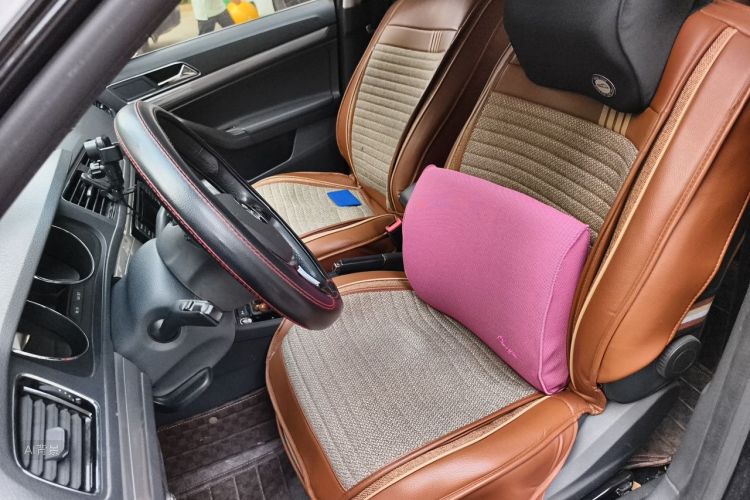 Volkswagen Lavida 2015 car image #17