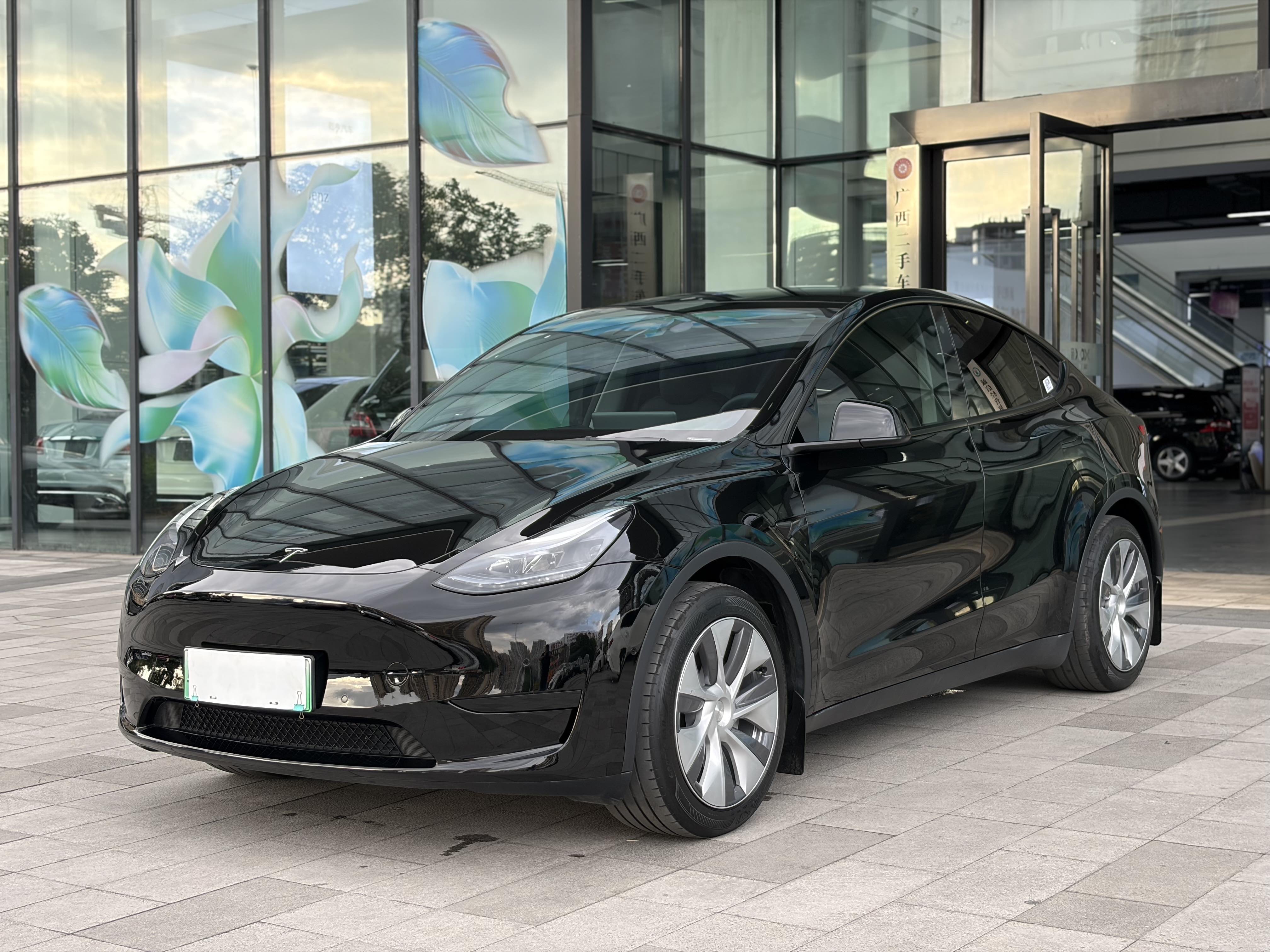 Tesla Model Y 2023 Tesla Model Y 2023 immagine di auto